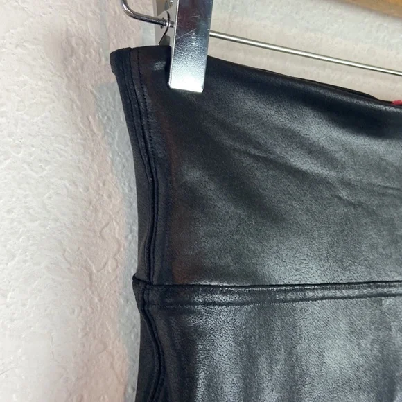 Perfect SPANX FAUX LEATHER LEGGINGS BLACK - Picture 5 of 8